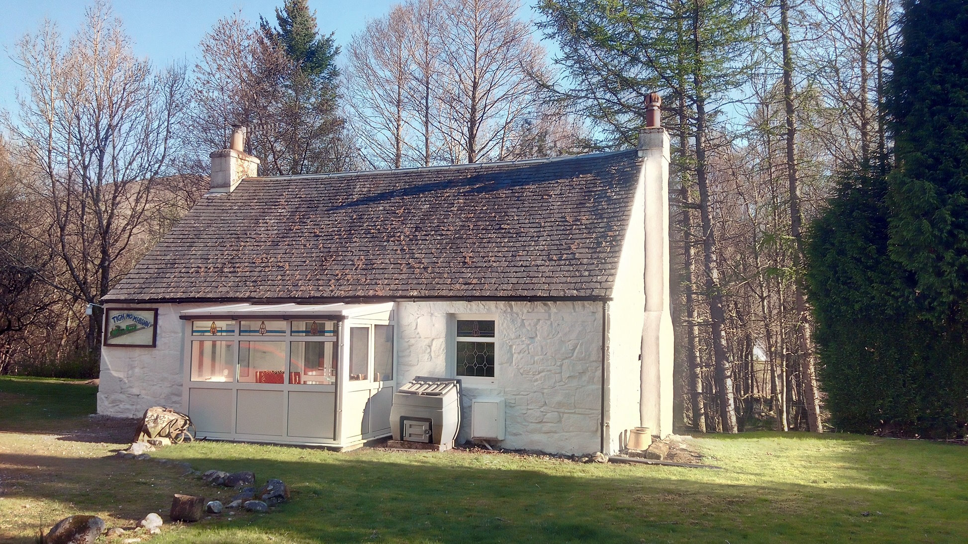 Scotland cottage Roybridge